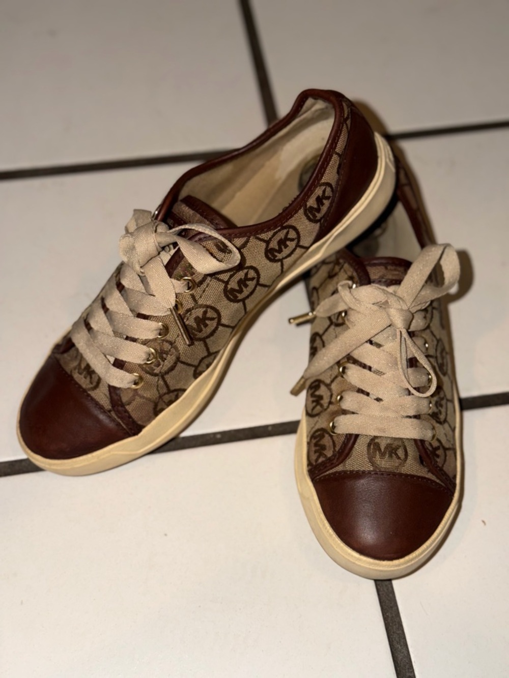 🤎💛Michael Kors brown and beige upper leather sneakers